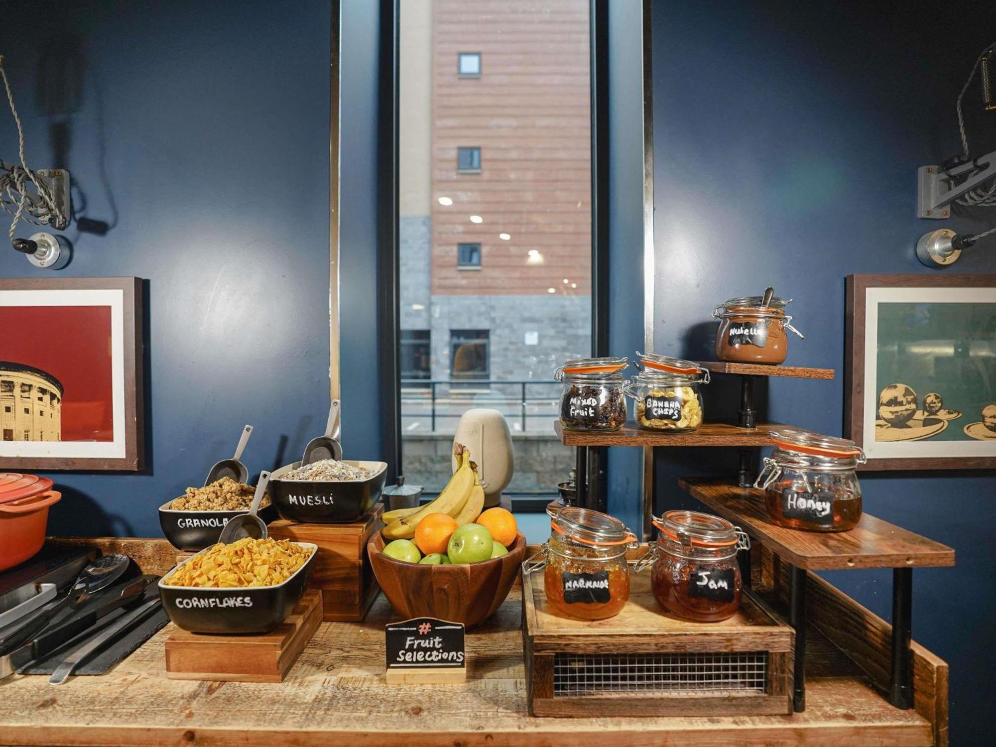 Ibis Budget Sheffield Centre St Marys Gate Экстерьер фото